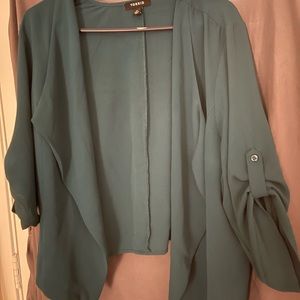 Cute crop light weight jacket